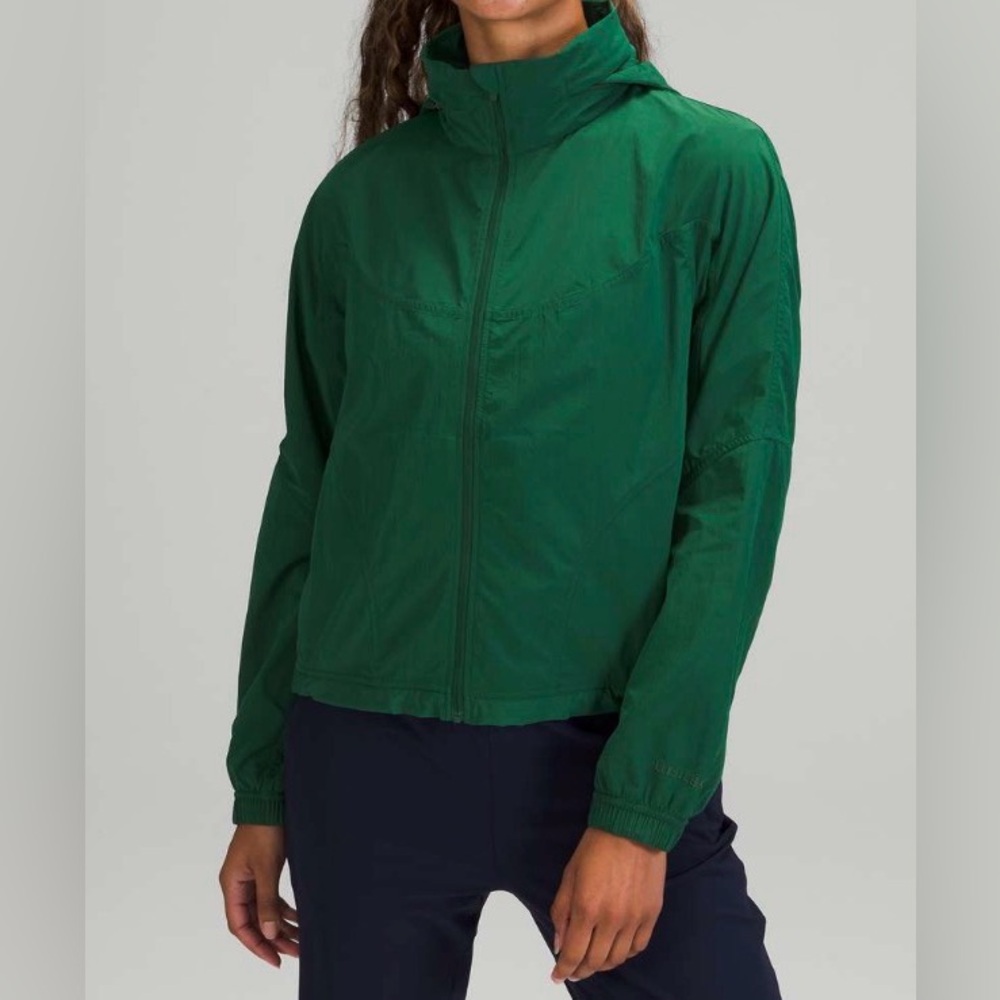 NWOT New Lululemon Lightweight Hooded Jacket Everglade Green
